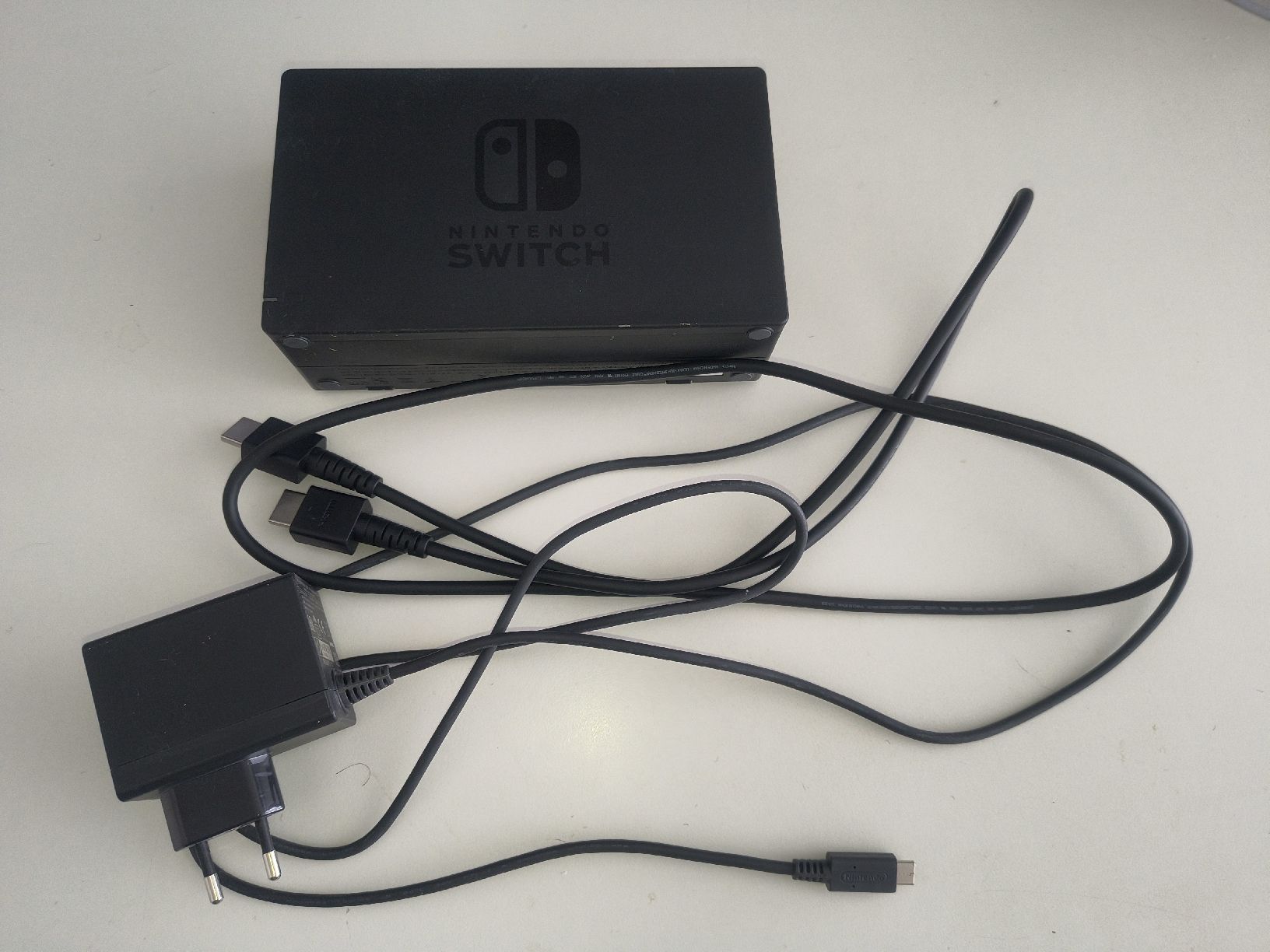 Nintendo Console: Nintendo Switch Konsole mit Spielen – Usato da St. Gallenkappel venduto da cora1966 2