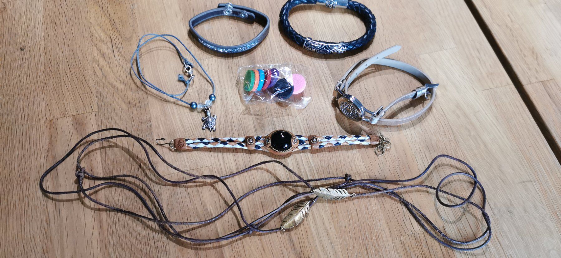 Altri gioielli: Schmuck-Set: Armbänder, Sommer-Look! – Usato da Gunzgen venduto da 0Aurin0