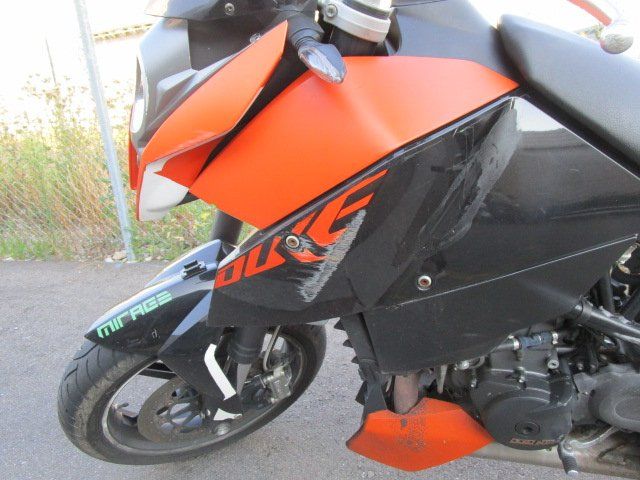 KTM Route: KTM 690 Duke defekt als Ersatzteilspender oder für Export – Défectueux à St. Gallen par Moser13 2