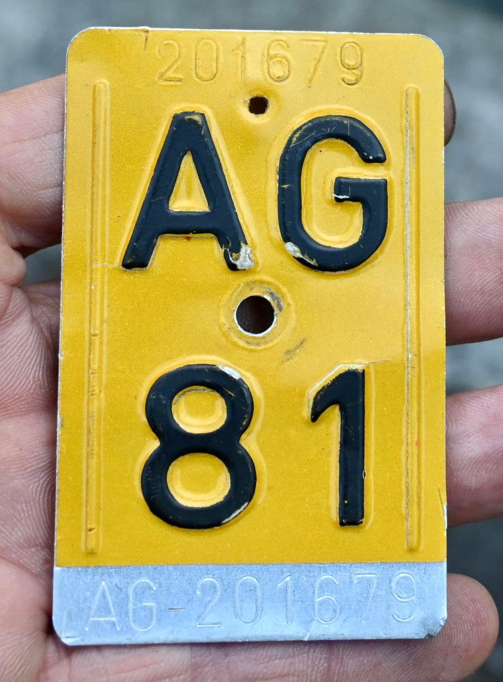 Insegne: Mofanummer AG von 1981 - Aargau - AG 81 – Usato da Pfaffhausen venduto da mono_rec