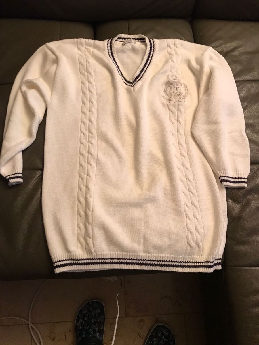 Pullover & Sweatshirts: Pullover – Gebraucht aus Fraubrunnen von amm_7kp6