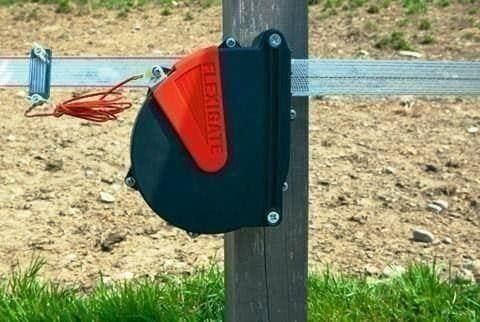 Altre attrezzature per stalle: Zaunband mit Aufroller "Flexigate" 7.5m – Nuovo e nell'imballaggio originale da St. Gallen venduto da schnaeppchen-preise 1