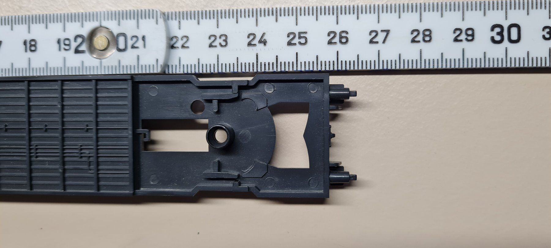 Roco Modelleisenbahnen: Roco H0 - Unterboden zu Modell 4239 oder baugleiches  Modell – Neu (gemäss Beschreibung) aus Zollikofen von Trina02 2