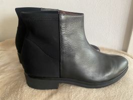 Bottines élégantes BCBG Max azria pointure 38