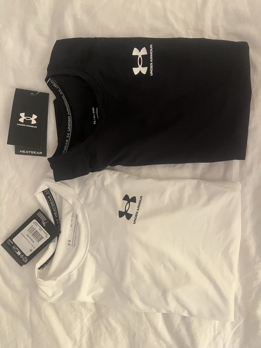 Under Armour T-Shirts: Under Armour Compression  Shirts 2er Pack, Gr. XS – Neu und originalverpackt aus Küsnacht ZH von mifogrunewald