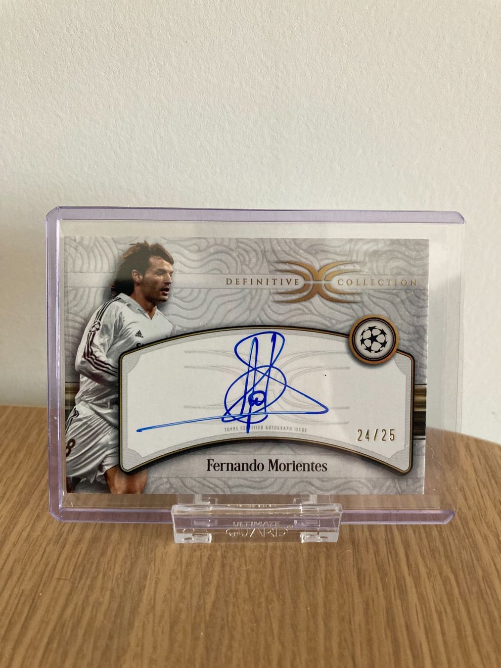 Topps Carte collezionabili: Topps Definitive - Fernando Morientes Auto /25 – Usato da La Tour-de-Peilz venduto da Tyalos_Cards