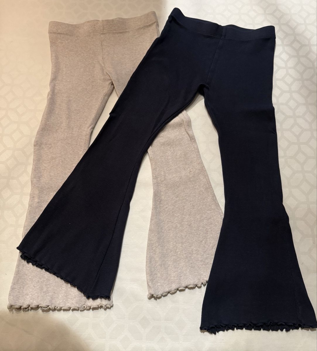 Next Pantaloni: Stoffhosen Next  Grösse 122 – Nuovo (secondo la descrizione) da Röschenz venduto da Boise6