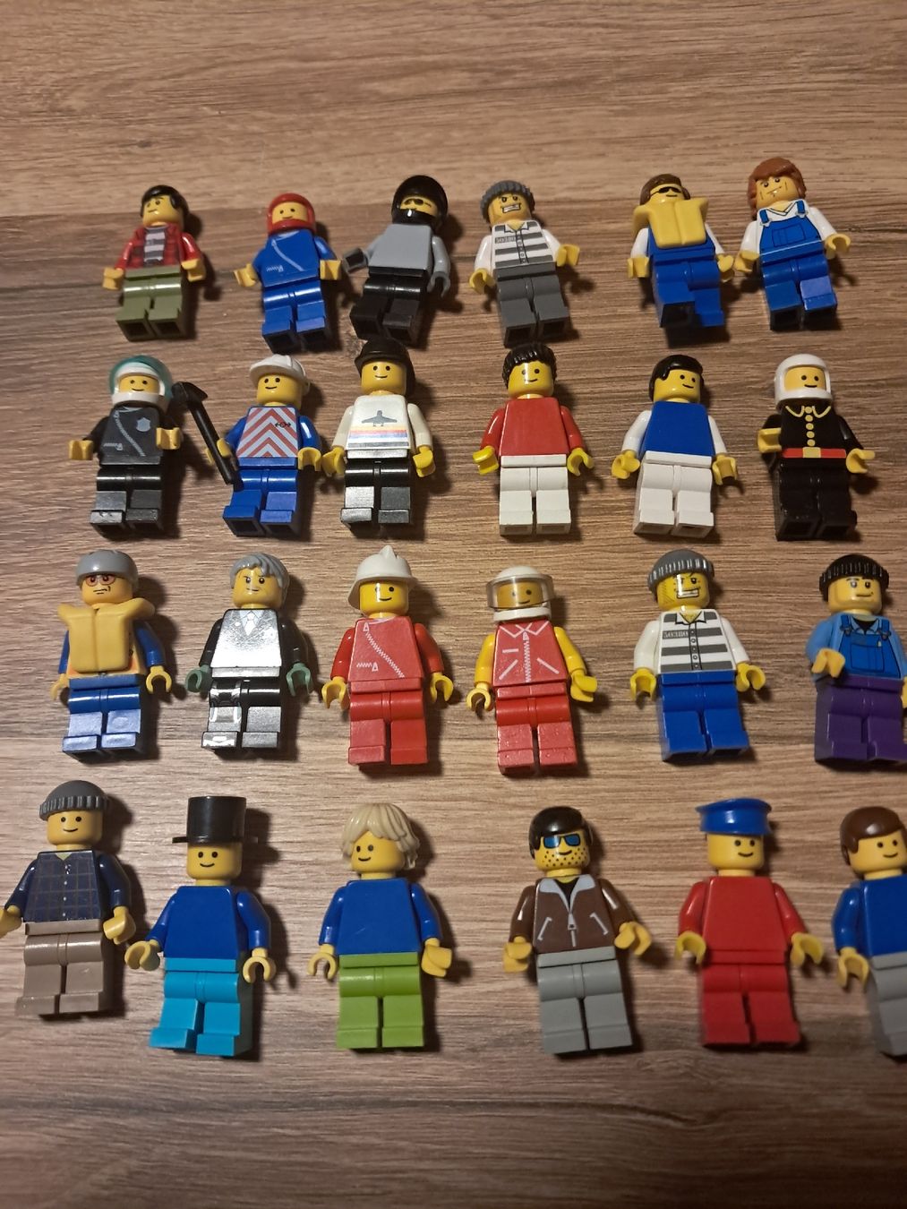 Lego Figuren: Lego figuren – Gebraucht aus Einsiedeln von Biberchrouser76