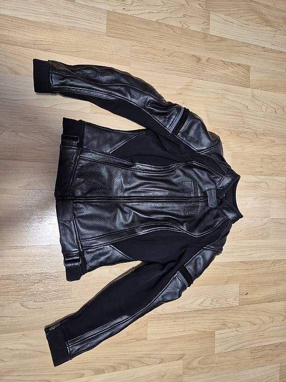 Giacche: Damen Motorrad Lederjacke – Usato da Schaffhausen venduto da RK205