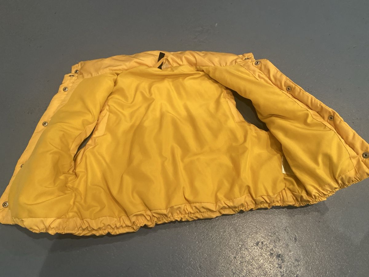 H&M Sonstige Mädchenkleider: Dünnwattierte Weste, gelb, Gr. XXS – Gebraucht aus Dornach von Dlimi 1
