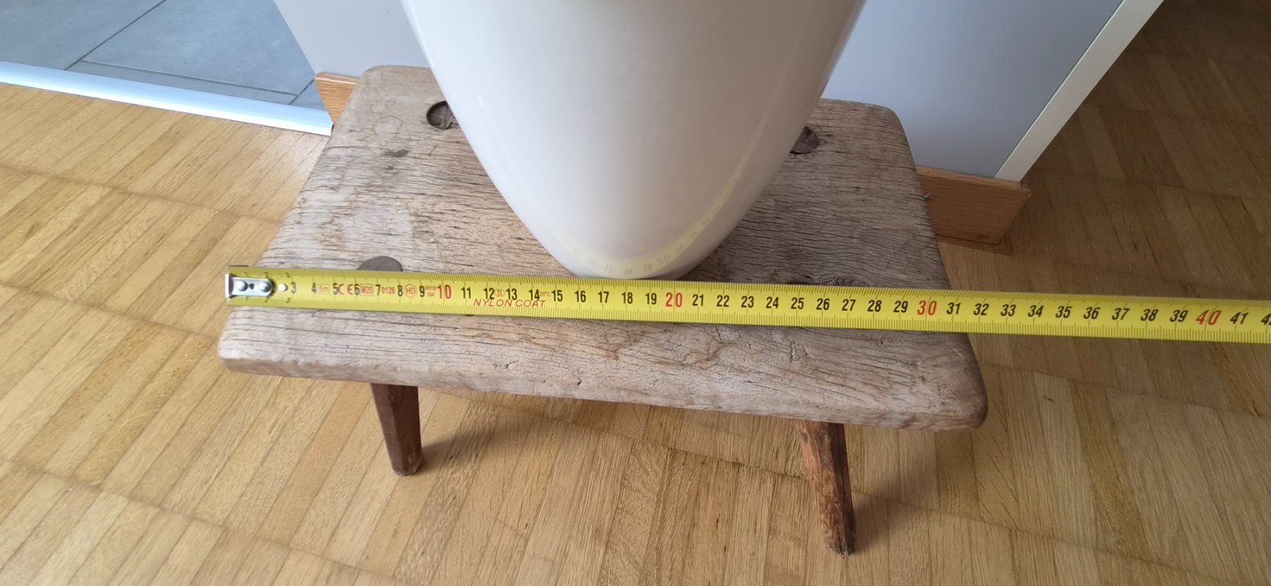 Sgabelli: Antiker Holzschemel Hocker Bauernmöbel – Usato da Ebmatingen venduto da Flitz88 5