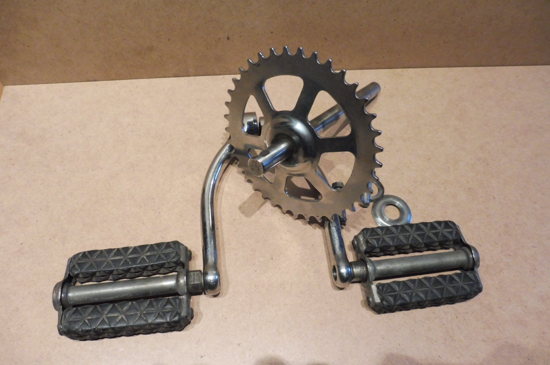 Puch Parti ricambio per ciclomotori: Puch Tretgarnitur-Set. Maxi / NG-2A o. a. Modelle. – Usato da Widnau venduto da Dowe61 2