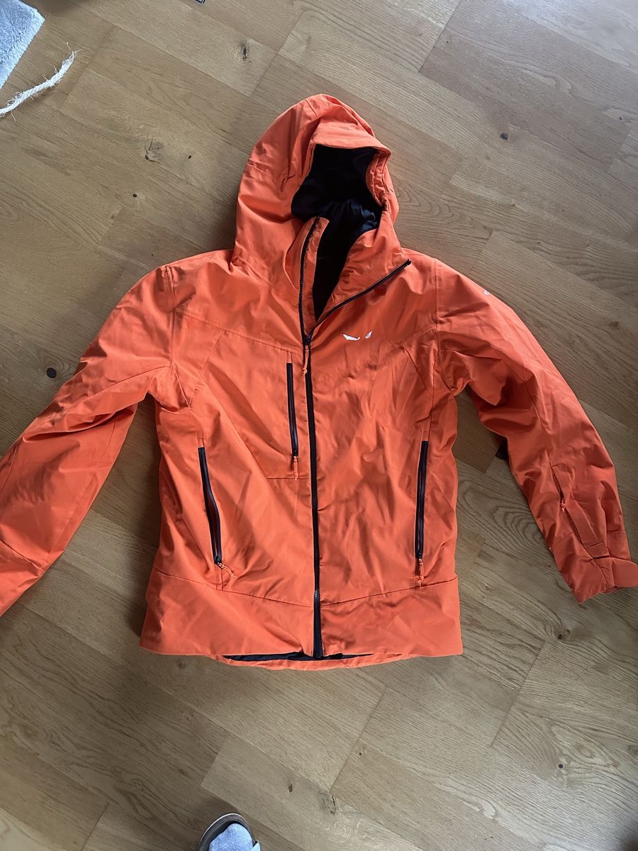 Salewa Jacken: Salewa Jacke orange Grösse M – Gebraucht aus Lütisburg Station von Princ20