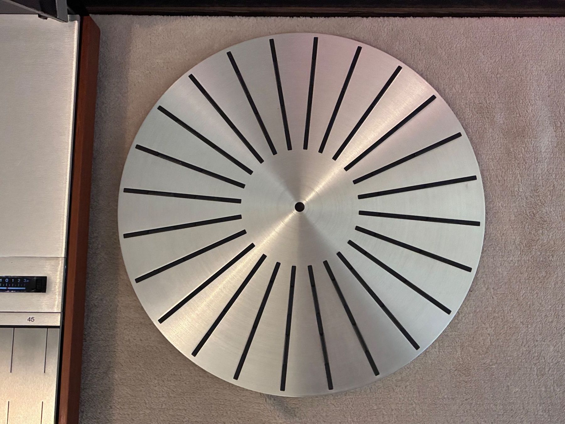 Bang & Olufsen Giradischi: Beogram 4000 and 4002 type 5501/5504 plate . – Usato da Zürich venduto da HiFiAtelier 3