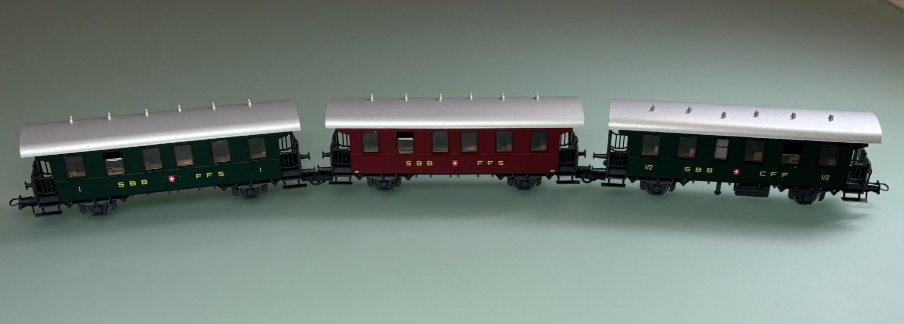 Roco Trains électriques: 3x SBB CFF Oldtimer Wagen – Neuf avec emballage d'origine à Sion par lol_98vj 1