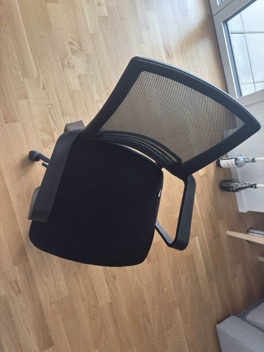 Chaises: Bürostuhl schwarz – D'occasion à Regensdorf par andik 1