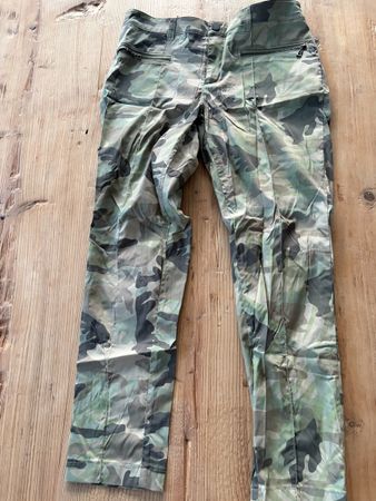 Coole Damen(Golf) Hose Camouflage Look, Gr. XS,neuwertig