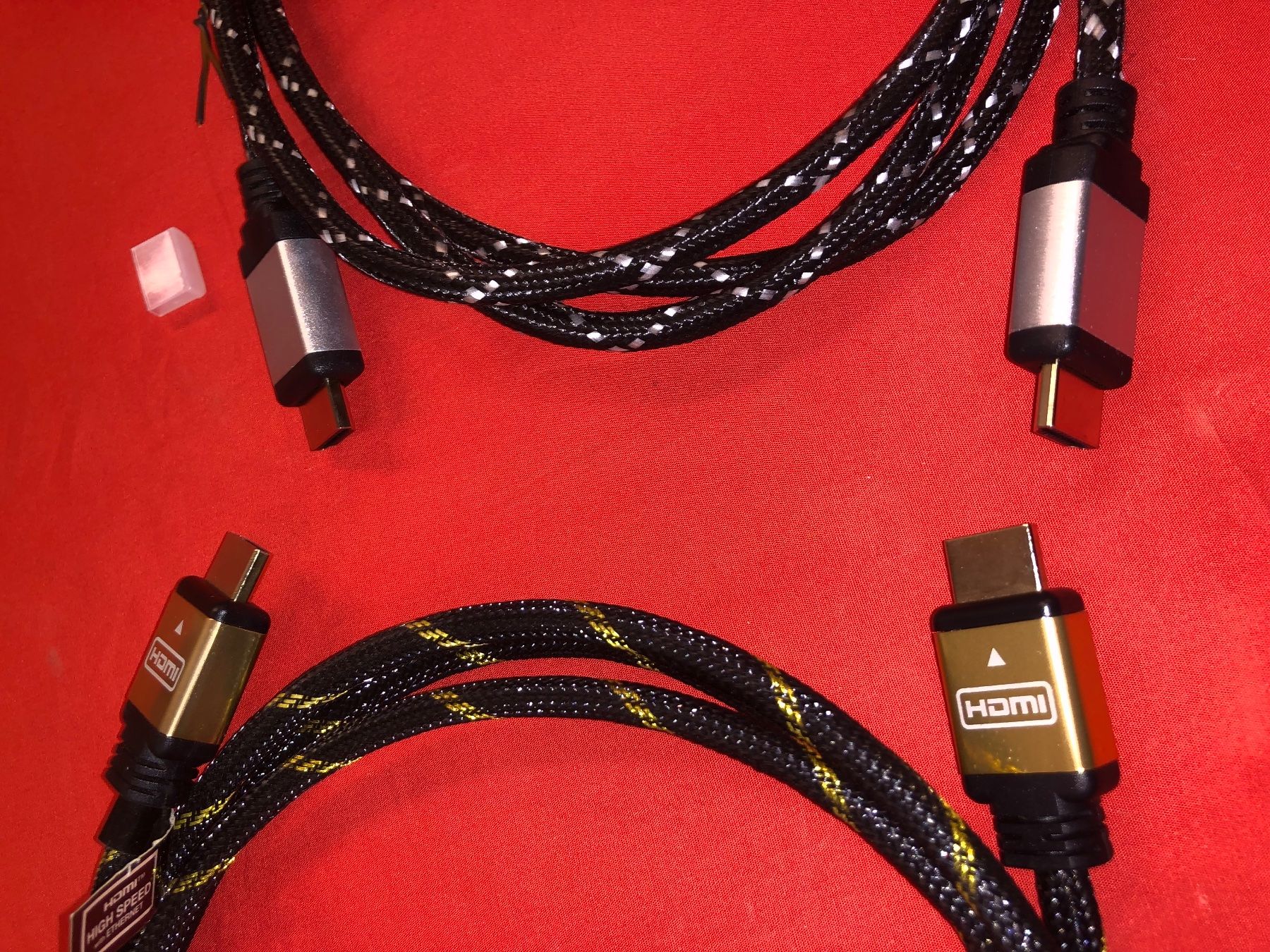 Câbles: 2 HDMI-Kabel – D'occasion à Neerach par Arbimus 5