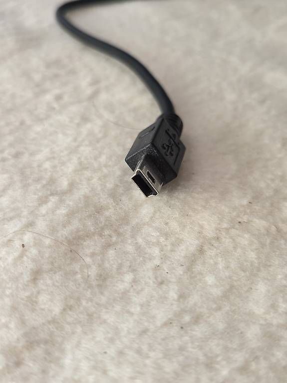 Kabel: Câble USB-A vers Mini-USB – Gebraucht aus Cudrefin von SimSone1 1