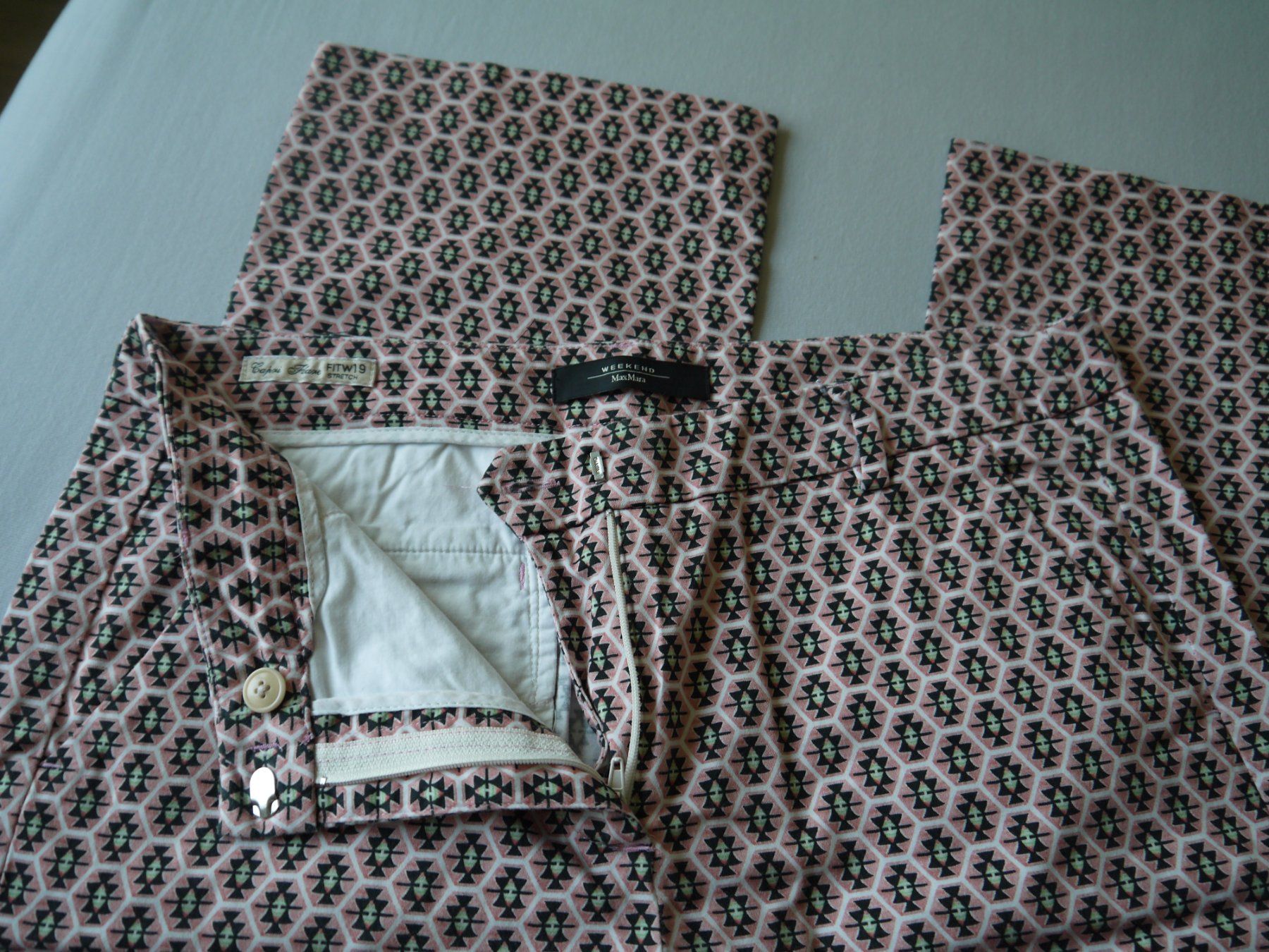 Max Mara Pantaloni: WEEKEND Max Mara Capri Hose – Usato da Hagendorn venduto da Blaf 1