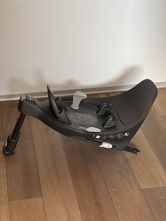 Auto-Kindersitze: Maxi-Cosi Pearl 360 inkl. Basisstation – Gebraucht aus Schmitten FR von mve_5hxz 3