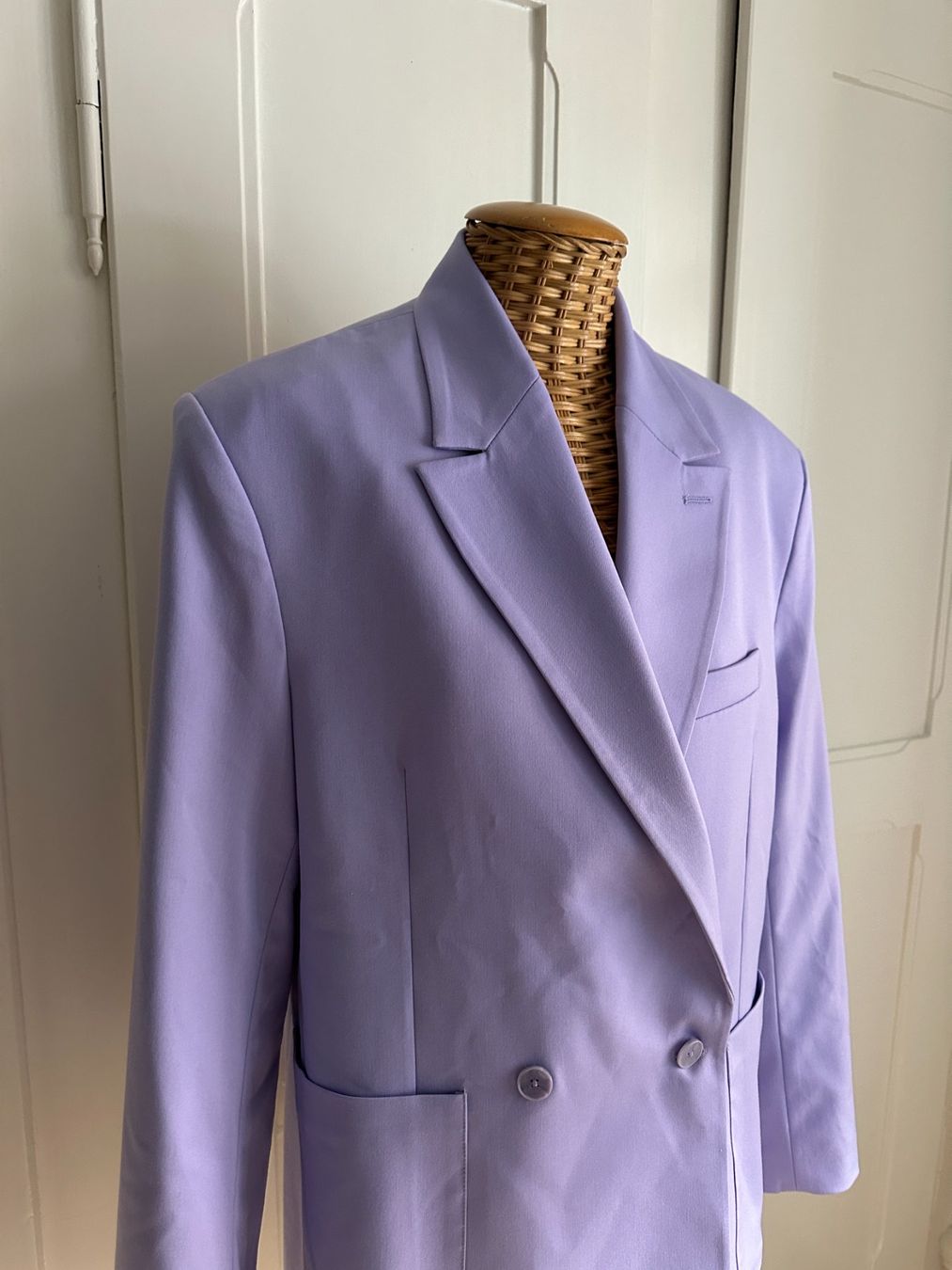 Bershka Giacche: BERSHKA - Longblazer lila S – Usato da Zürich venduto da Diazaio 1