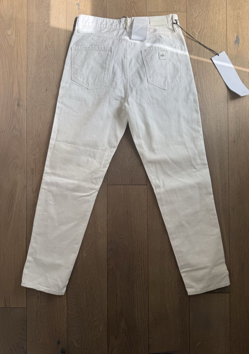 Armani Jeans: New Armani exchange J06 white jeans, 27 – Neu und originalverpackt aus Zug von Nat.yushkevich 8