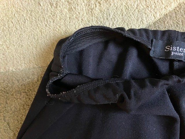 Pantaloni: strechhose gr. 36 schwarz – Usato da Schwarzenberg LU venduto da kindler007 2