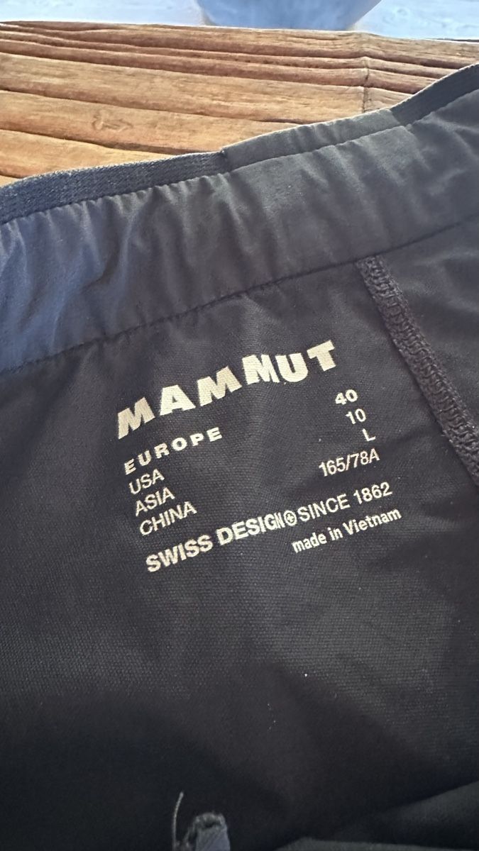Mammut Pantaloni: Mammut Shorts Aenergy Light SO – Usato da Wolfhalden venduto da Bambam74 2