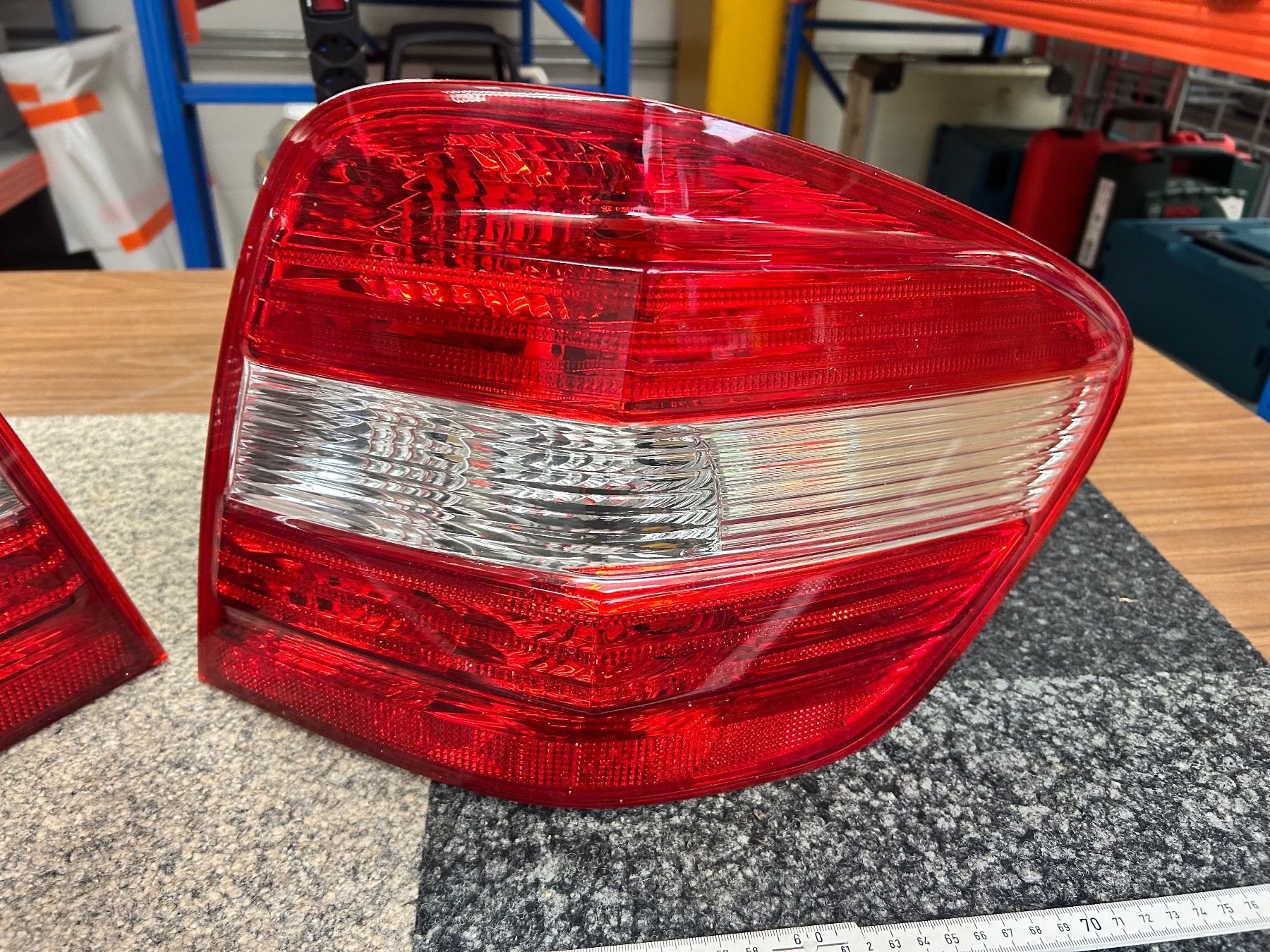 Mercedes-Benz Tutti pezzi di ricambio auto: Rücklichter Mercedes ML – Usato da Malters venduto da DPHandel 8