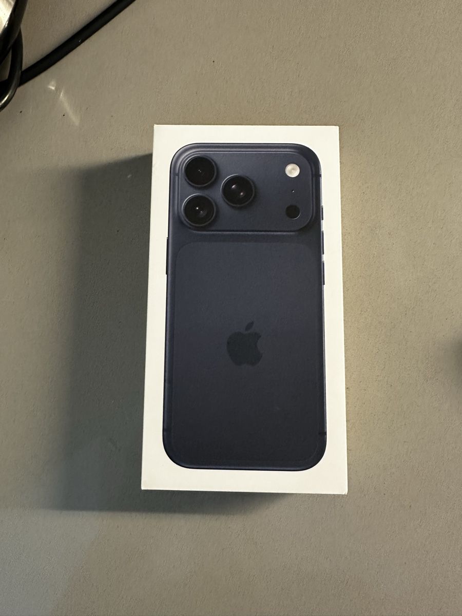 Apple Telefoni cellulari / Smartphones: Apple iPhone 17 Pro 1TB (1024GB)  – Nuovo e nell'imballaggio originale da Carouge GE venduto da cytoplan