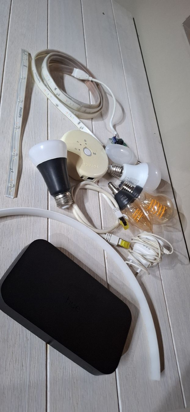 Philips Lampade: Philips Hue sammlung Defekt – Difettoso da Guntershausen venduto da Jtattoo 3