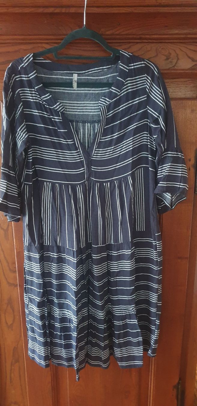 Kleider: Kleid  – Gebraucht aus Clarens von fur_bxq2