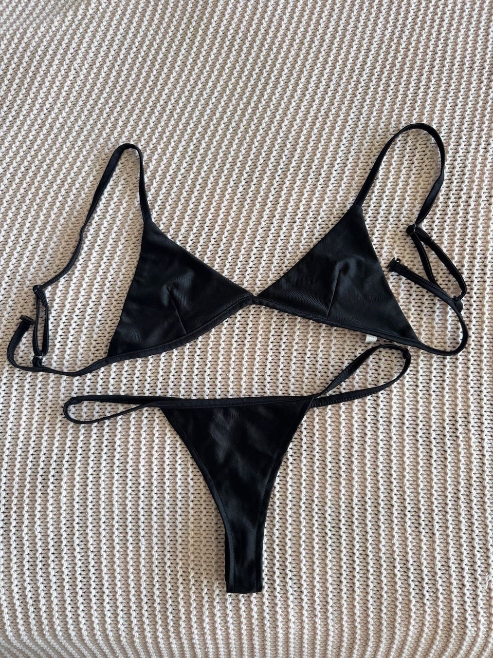 Costumi da bagno & Bikini: Maillot de bain noir S – Nuovo (secondo la descrizione) da Montreux venduto da Izapechee