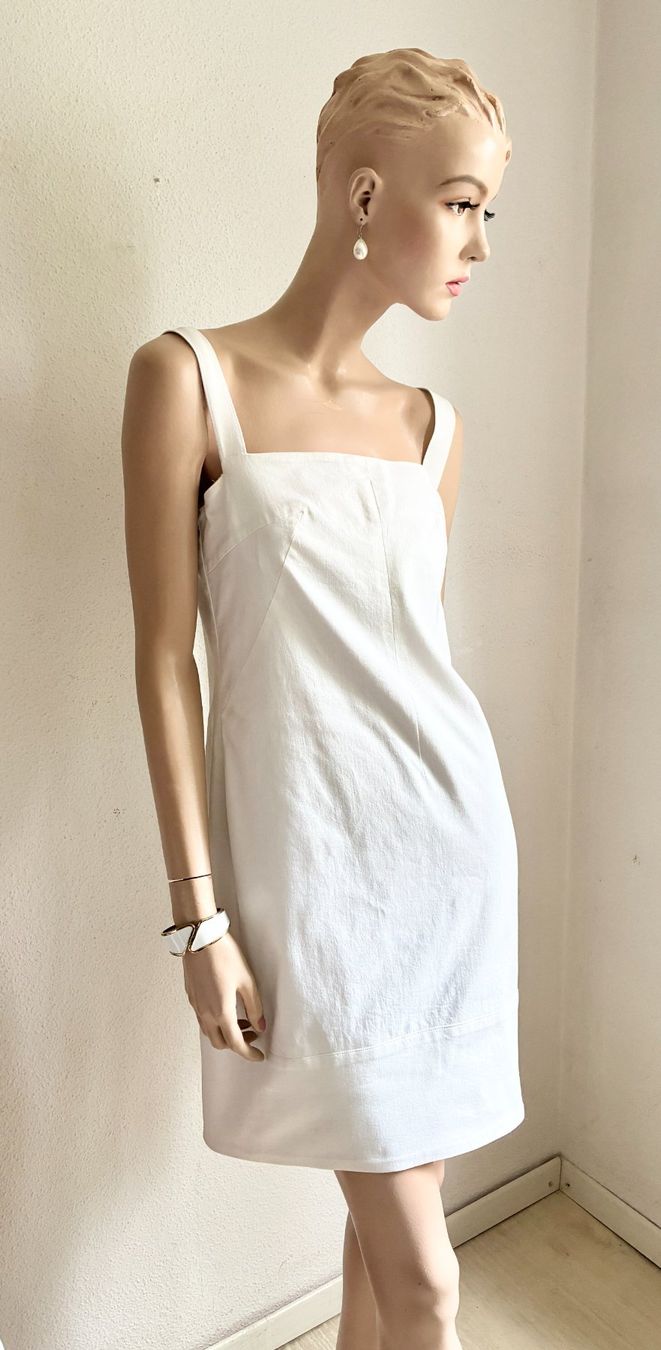 Dolce & Gabbana Vestiti: Weisses Leinenkleid von DOLCE&GABBANA – Usato da Kloten venduto da Nephty 3