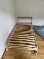 GRATIS bed frame