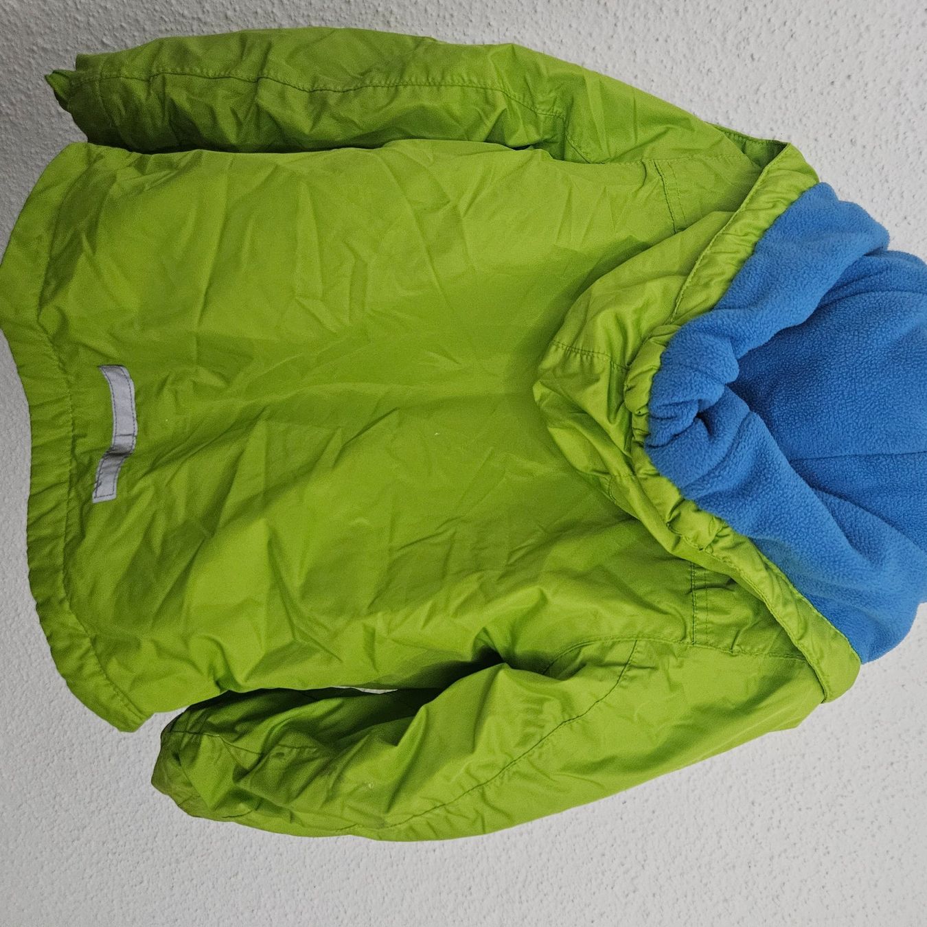 Vestes & Manteaux: Übergangsjacke, Gr. 110 /116 grün/blau – D'occasion à Herrliberg par daki0017 3