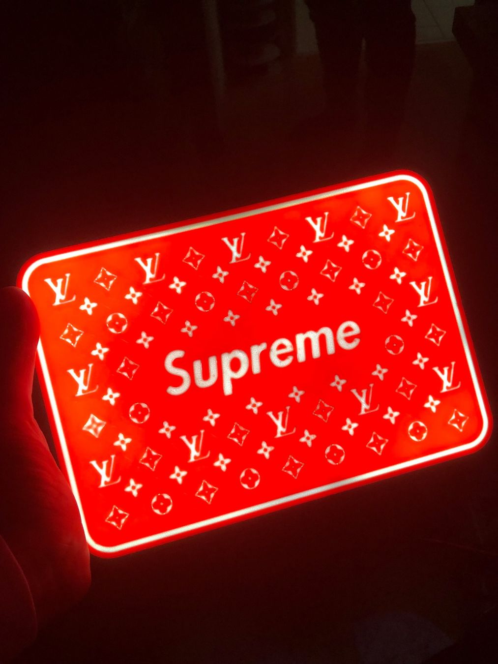 Lampade: Lampe LightBox LED Supreme x Louis Vuitton – Nuovo (secondo la descrizione) da Noville venduto da Berlusconi55
