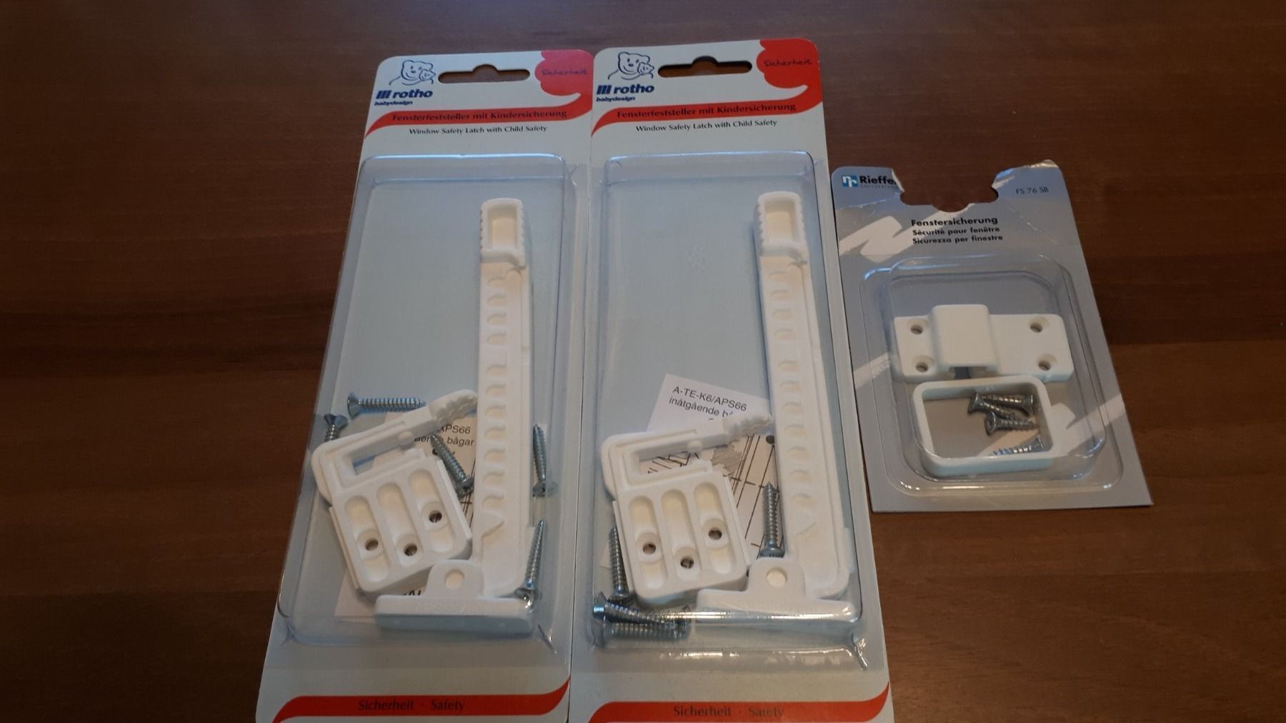 Fenster: Fensterfeststeller / Fenstersicherung – Neu und originalverpackt aus Konolfingen von rose999