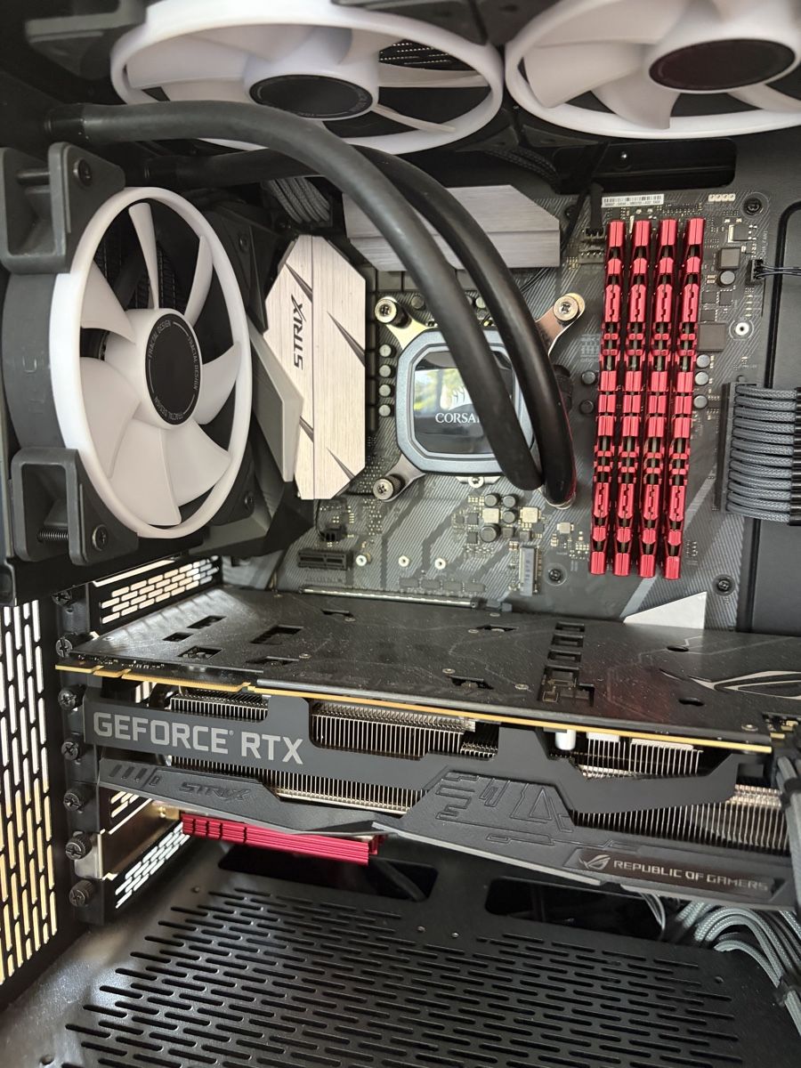 PC: Gaming PC  – Usato da Frutigen venduto da Magnum_104 5