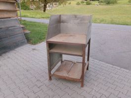 Metallgestell / Tisch /