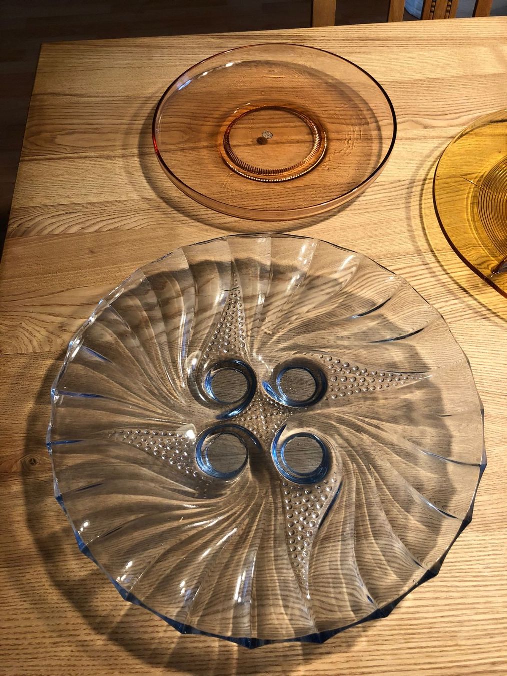 Ciotole: 3 antike farbige Glasschalen – Usato da Röschenz venduto da Tashroal 1