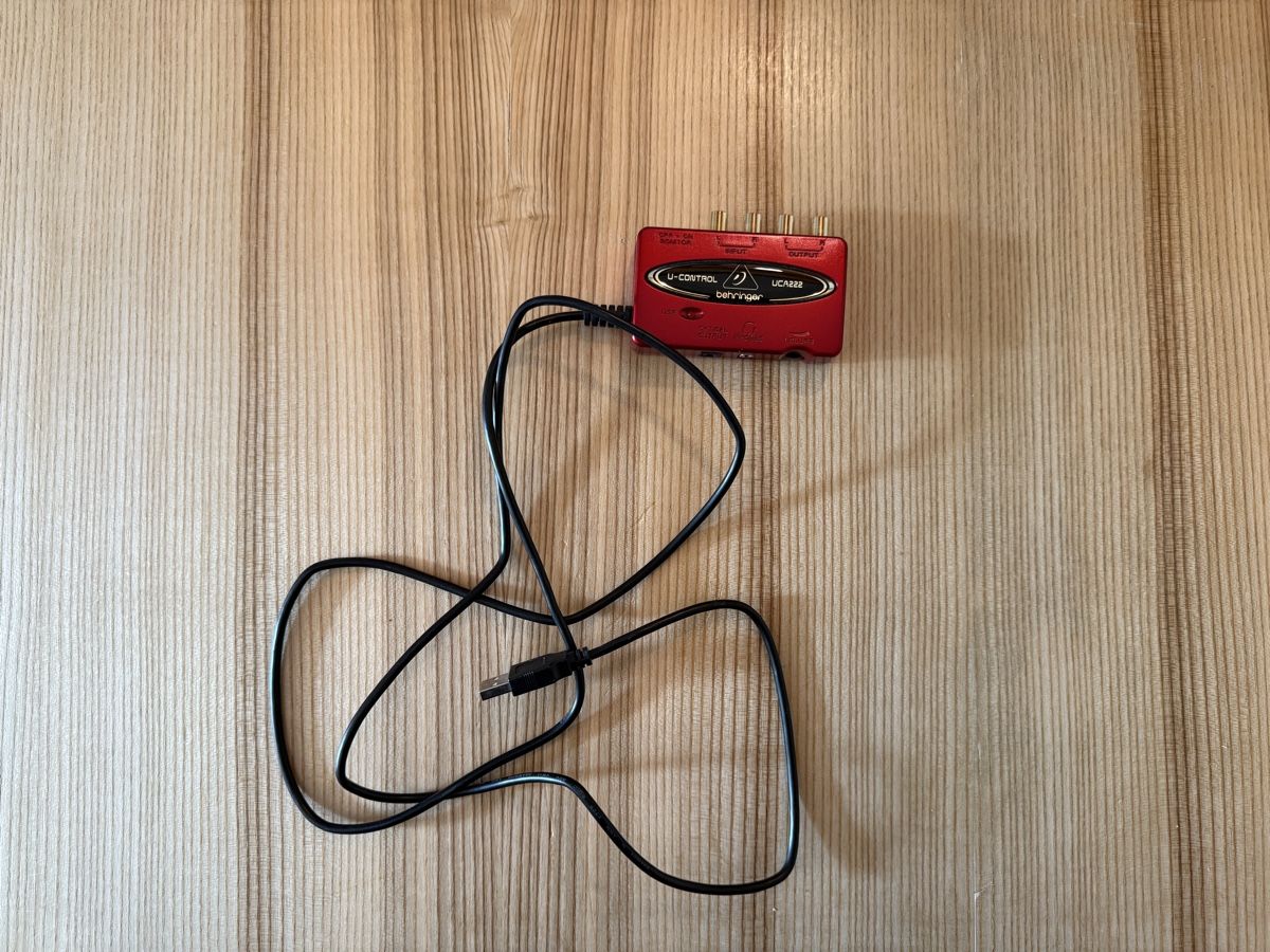 Behringer Studioequipment: Audio Interface Behringer U-Control UCA202 rot gebraucht – Gebraucht aus Aarau von SellOne 1