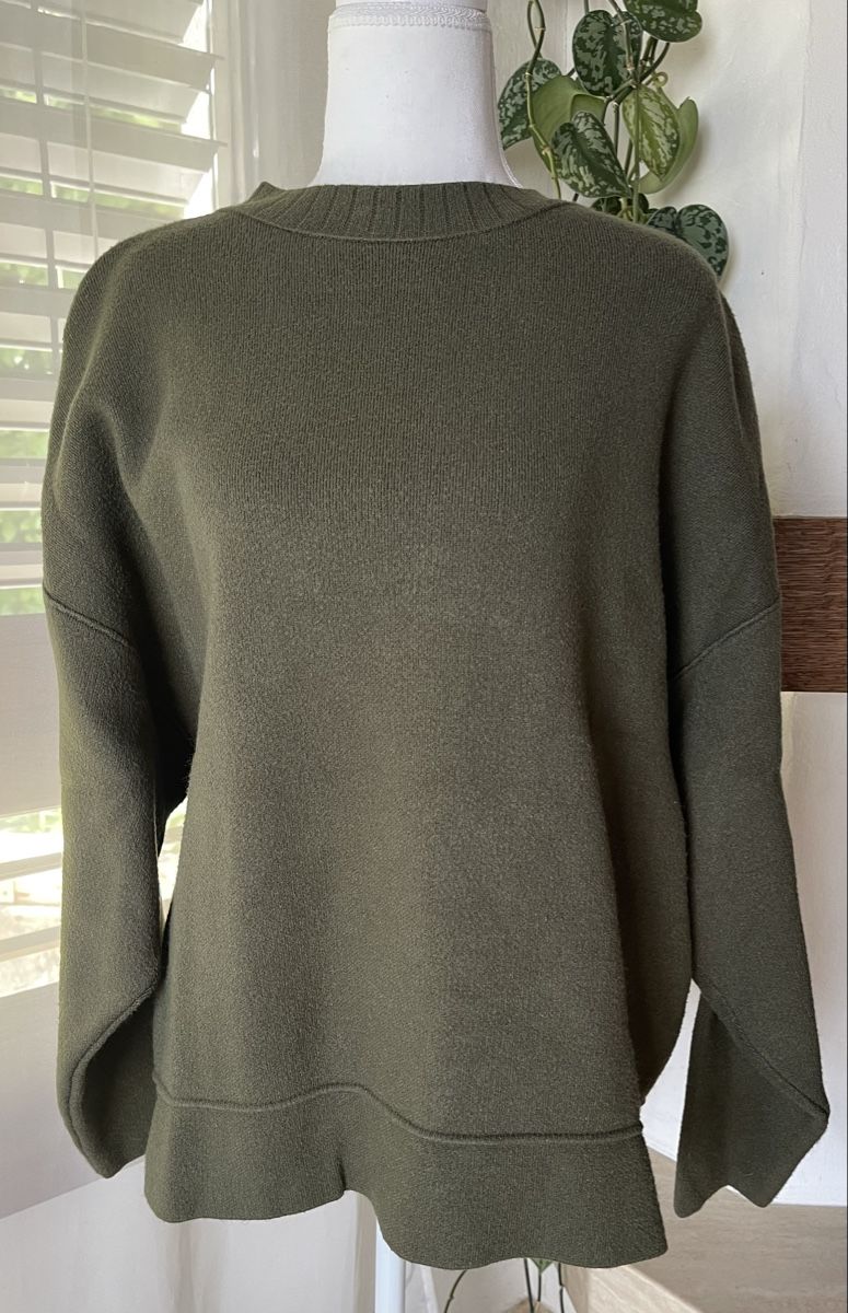 Zara Maglioni & Felpe: Oversize ZARA Pullover in Khaki-Grün, Gr. S – Usato da Läufelfingen venduto da B_C_Sch.