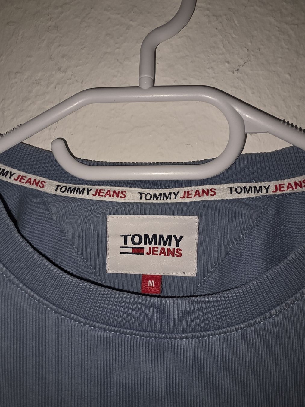 Tommy Hilfiger Pullover & Sweatshirts: Tommy Jeans Pullover – Gebraucht aus Bern von Enya1 2