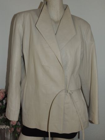 SCHÖNE JACKE «NAPPA-LEDER» NP 359 CHF NEU L