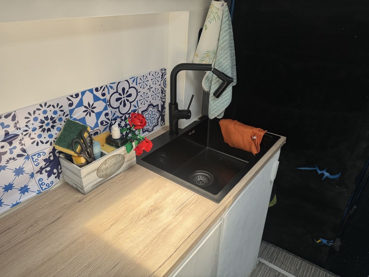 Mobilhome: Ford Transit Camper Blau – Gebraucht aus Aeschiried von ala_gq5v 4