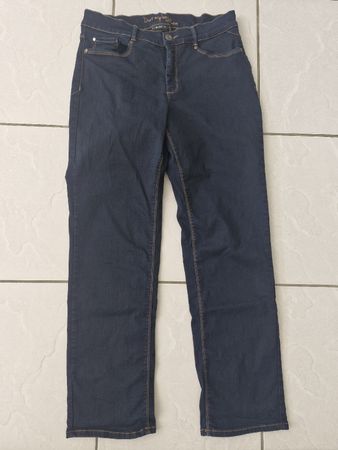 Bonita Jeans, Grösse 40, Dunkelblau, Top Zustand !