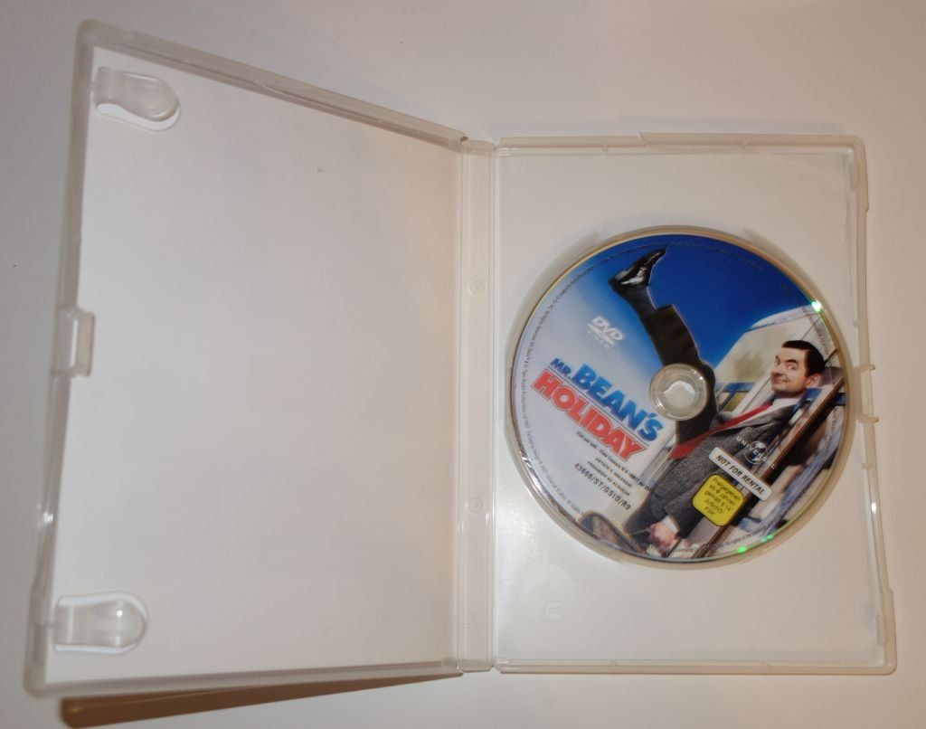 Tutti i DVDs: Mr. BEAN macht Ferien  (DVD) – Usato da Dietlikon venduto da Web-Trader 4