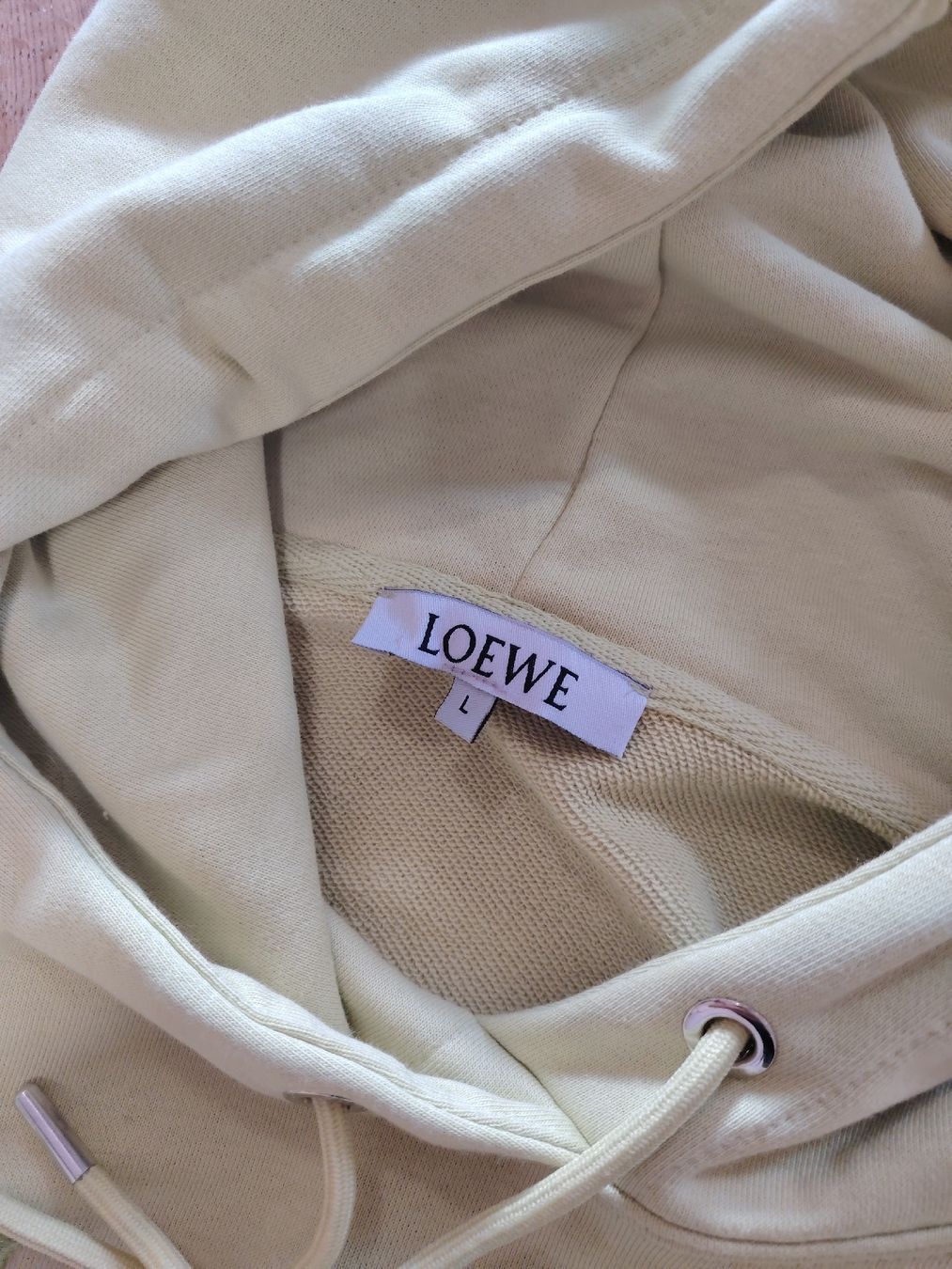 Loewe Pullover & Sweatshirts: Loewe Kapuzenpullover hellgrün  – Gebraucht aus Matzingen von sel_h9dl 2